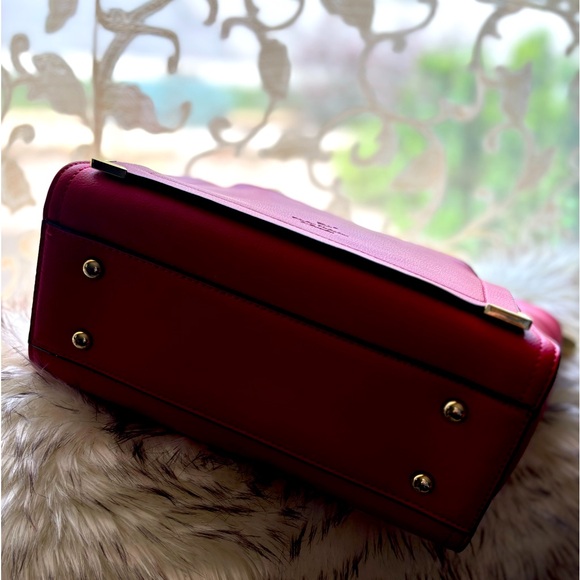 Valentino NWOT Beautiful lots of compartments by WALTER VALENTINO - Picture 7 of 12